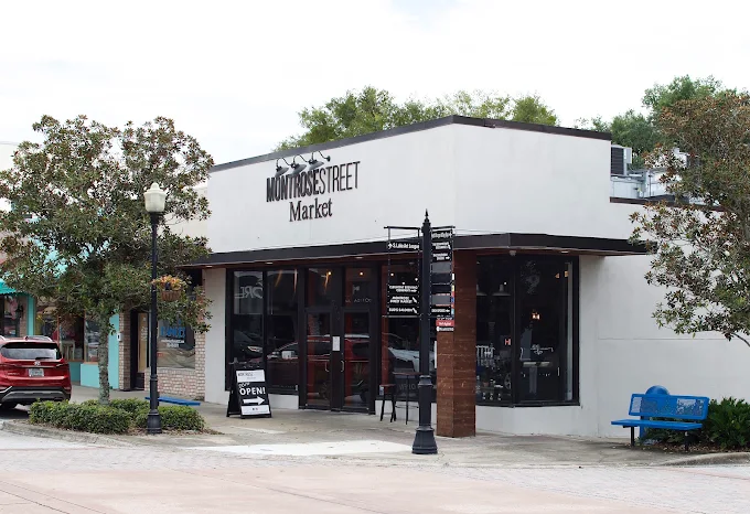 Montrose Street Market on the corner in downtown Clermont